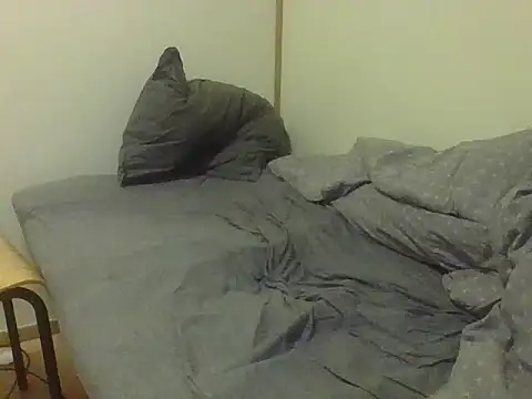 sympatyczny223 online show from February 2026 08:34:01 AM