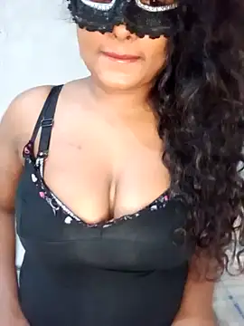 Snapshot of Dlakshila1 chatting on December 2024 03:54:01 AM Dlakshila1 online show from December 2024 03:54:01 AM