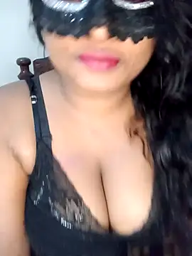 Snapshot of Dlakshila1 chatting on December 2024 03:45:02 AM Dlakshila1 online show from December 2024 03:45:02 AM