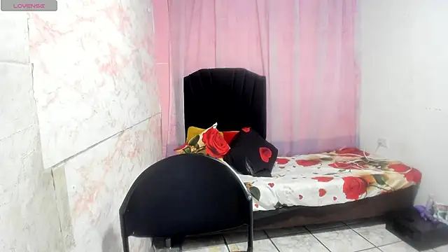 Snapshot of Brunette_sasha chatting on June 2026 01:28:01 PM Brunette sasha online show from June 2026 01:28:01 PM