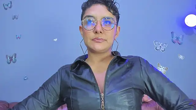 Kaira mosse online show from January 2026 11:50:01 AM