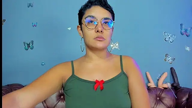 Kaira mosse online show from November 2025 11:47:02 AM