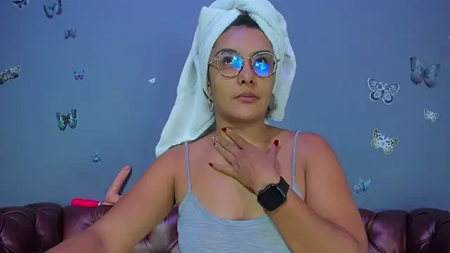 Kaira mosse online show from July 2026 11:52:01 AM
