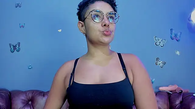 Kaira mosse online show from November 2025 11:54:01 AM