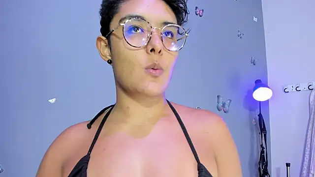 Kaira mosse online show from October 2025 12:59:01 PM