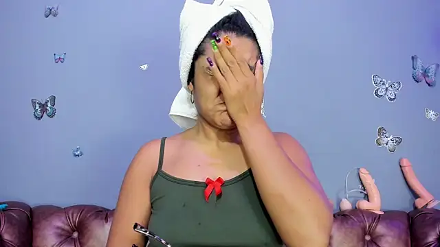 Kaira mosse online show from November 2025 11:42:02 AM