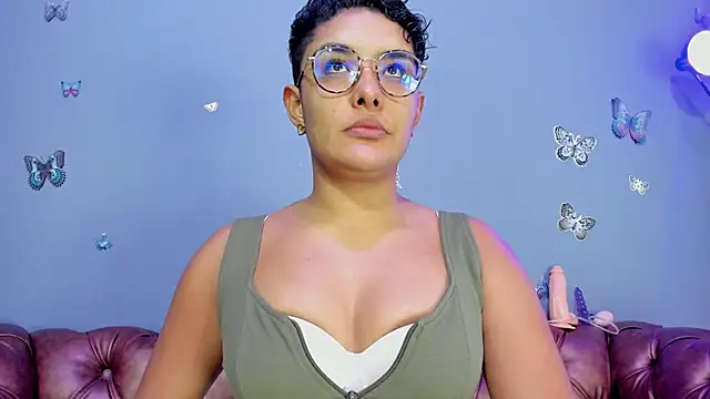 Kaira mosse online show from November 2025 11:43:01 AM