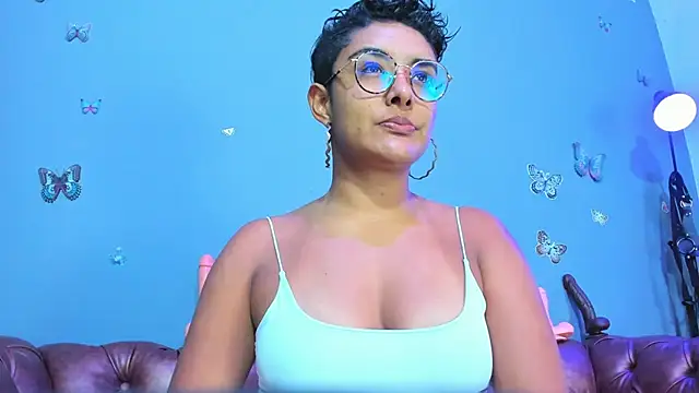Kaira mosse online show from October 2025 11:22:01 AM