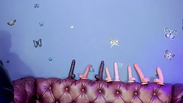 Kaira mosse online show from October 2025 12:15:01 PM