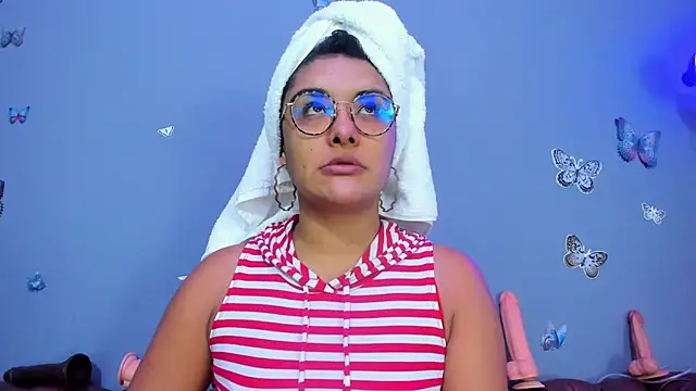 Kaira mosse online show from December 2025 11:58:02 AM