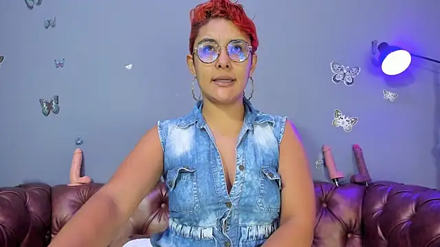 Kaira mosse online show from March 2026 12:05:01 PM