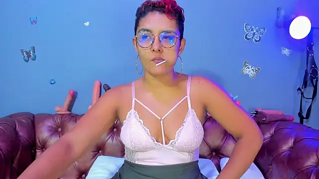 Kaira mosse online show from April 2026 11:34:02 AM