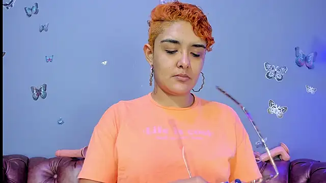 Kaira mosse online show from February 2026 12:01:02 PM