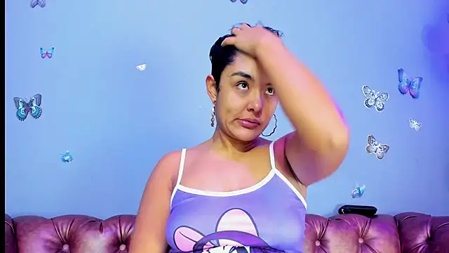 Kaira mosse online show from November 2025 11:05:01 AM