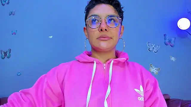 Kaira mosse online show from January 2026 11:57:01 AM