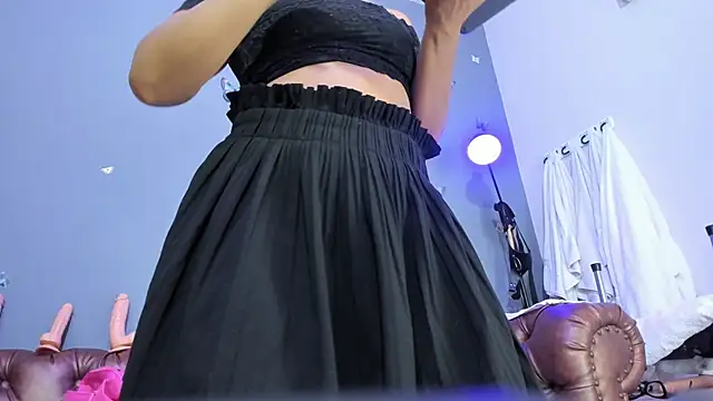 Kaira mosse online show from September 2025 01:21:01 PM