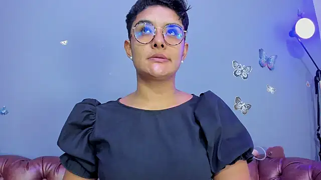 Kaira mosse online show from November 2025 11:44:02 AM