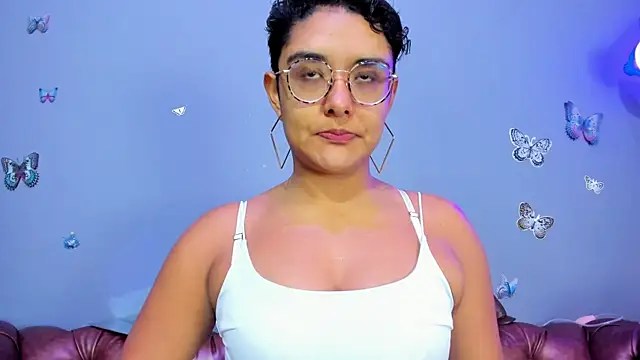 Kaira mosse online show from December 2025 11:47:01 AM