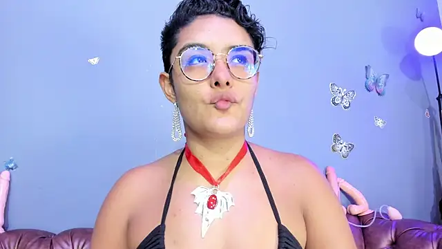 Kaira mosse online show from October 2025 11:18:01 AM