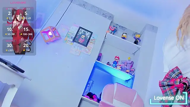 DanniiGrovers online show from March 2026 12:33:02 PM