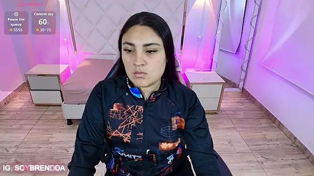 Brendda tay online show from November 2025 03:43:02 AM