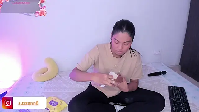 AnneteLynch online show from March 2026 10:33:02 PM