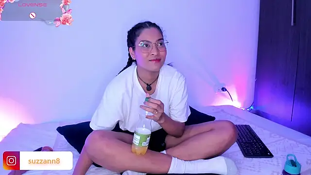 AnneteLynch online show from March 2026 10:44:01 PM