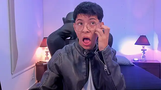 Snapshot of alexandersawyer chatting on November 2025 12:42:02 PM alexandersawyer online show from November 2025 12:42:02 PM