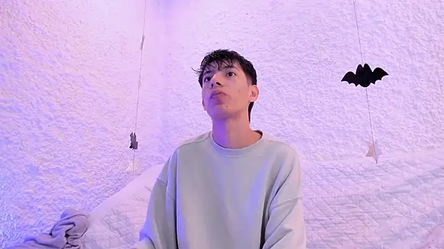 Snapshot of alexandersawyer chatting on October 2025 01:54:01 PM alexandersawyer online show from October 2025 01:54:01 PM