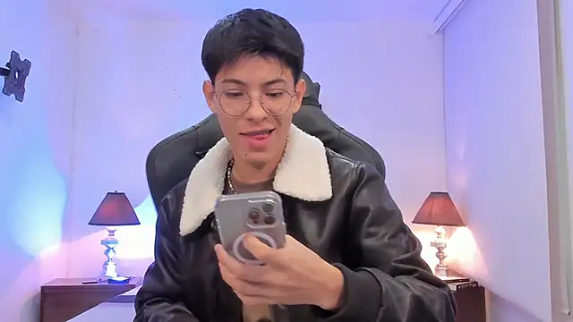 Snapshot of alexandersawyer chatting on November 2025 12:38:02 PM alexandersawyer online show from November 2025 12:38:02 PM