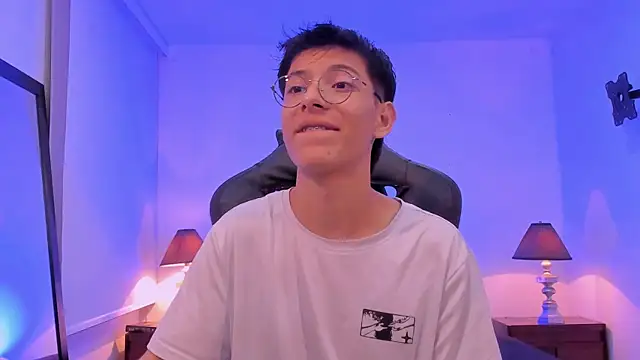 Snapshot of alexandersawyer chatting on December 2025 09:37:02 AM alexandersawyer online show from December 2025 09:37:02 AM