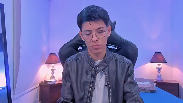 Snapshot of alexandersawyer chatting on November 2025 12:42:02 PM alexandersawyer online show from November 2025 12:42:02 PM