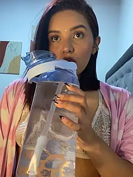 Melanyprada online show from November 2025 04:38:01 AM