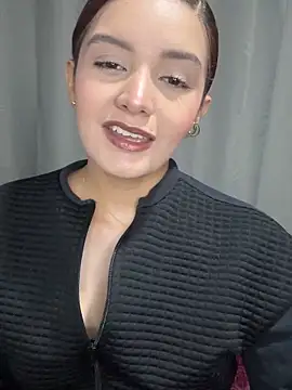 Melanyprada online show from April 2026 04:47:02 AM