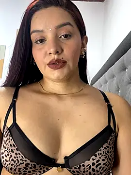 Melanyprada online show from November 2025 06:12:02 AM