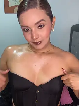 Snapshot of Melanyprada chatting on June 2026 04:28:01 AM Melanyprada online show from June 2026 04:28:01 AM
