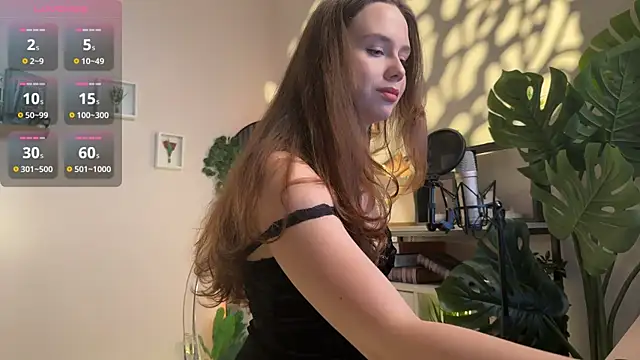 Snapshot of Julie_Rhodes chatting on February 2025 12:59:02 PM Julie Rhodes online show from February 2025 12:59:02 PM
