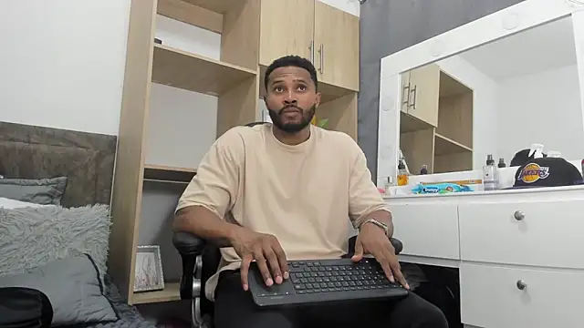 karsonmorris online show from October 2025 09:48:01 PM