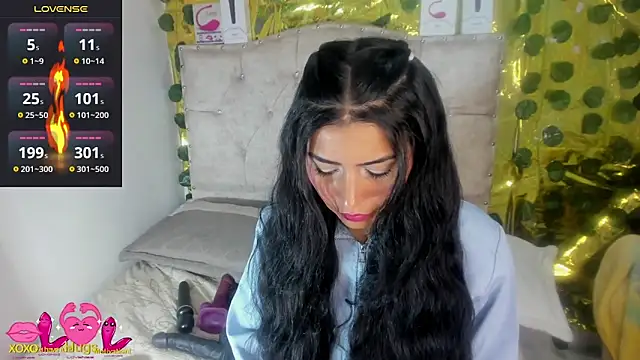 Snapshot of cristalconnorr chatting on May 2026 02:43:01 PM cristalconnorr online show from May 2026 02:43:01 PM