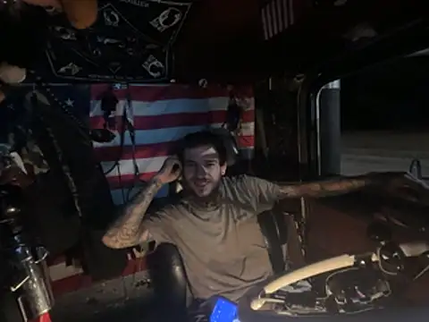 Snapshot of XMeF10 chatting on January 2026 02:29:01 AM XMeF10 online show from January 2026 02:29:01 AM