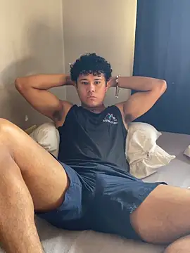 Brencuz online show from October 2025 03:59:02 PM