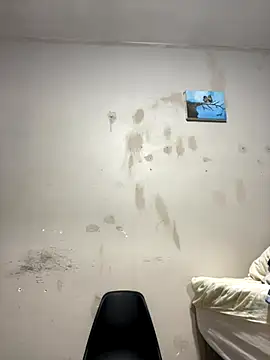 Brencuz online show from September 2025 01:35:01 AM