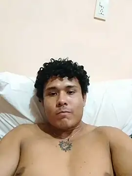 Brencuz online show from November 2025 04:16:01 AM