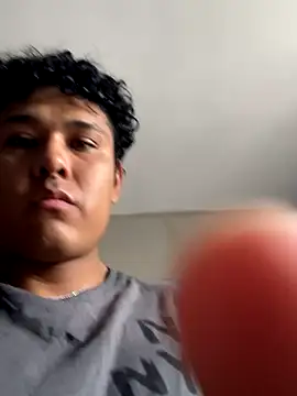 Brencuz online show from October 2025 06:07:02 PM