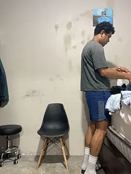 Brencuz online show from September 2025 11:27:02 PM