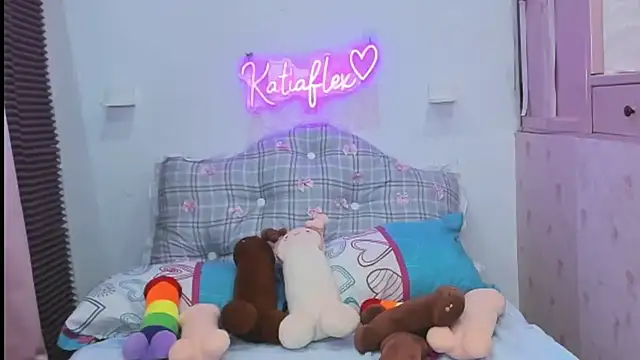 Snapshot of Katiaflex chatting on February 2025 04:57:01 AM Katiaflex online show from February 2025 04:57:01 AM