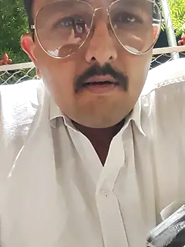 Akhil3290 online show from November 2025 01:48:02 PM