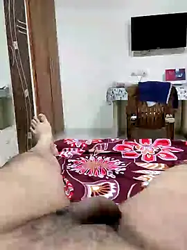 Akhil3290 online show from December 2024 04:33:01 AM