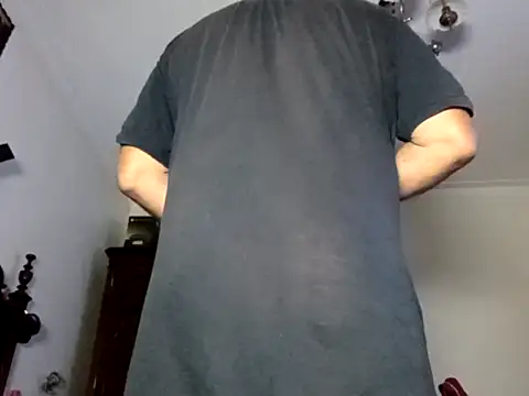 Snapshot of Pladurexxx chatting on October 2025 09:28:02 PM Pladurexxx online show from October 2025 09:28:02 PM