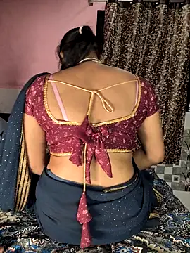 Shivani Mumbai85 online show from December 2025 05:39:02 PM